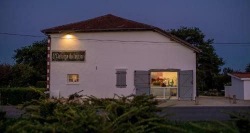 Hotel H�tellerie La Petite Couronne