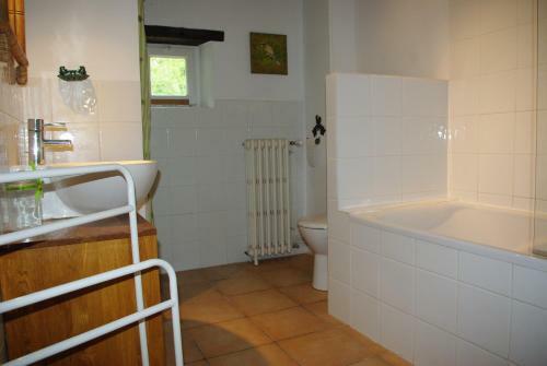 Hostal Le Moulin Du Bas Pes�