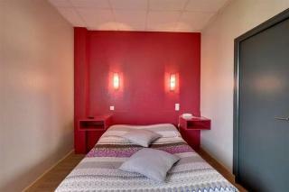 Hotel Logis Auberge Des Vieux Chenes