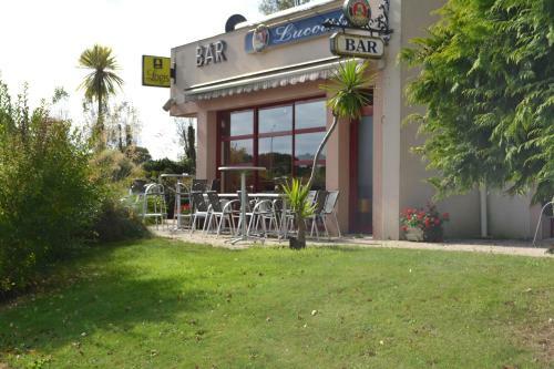 Hotel Logis Ad Nevez Lucotel