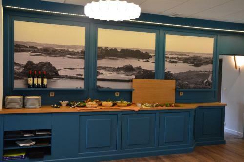 Hotel Logis Ad Nevez Lucotel