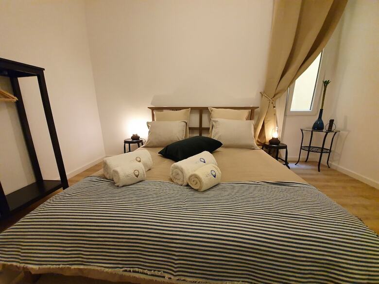 Hotel Lisbon Chile Out Rooms By Host-point
