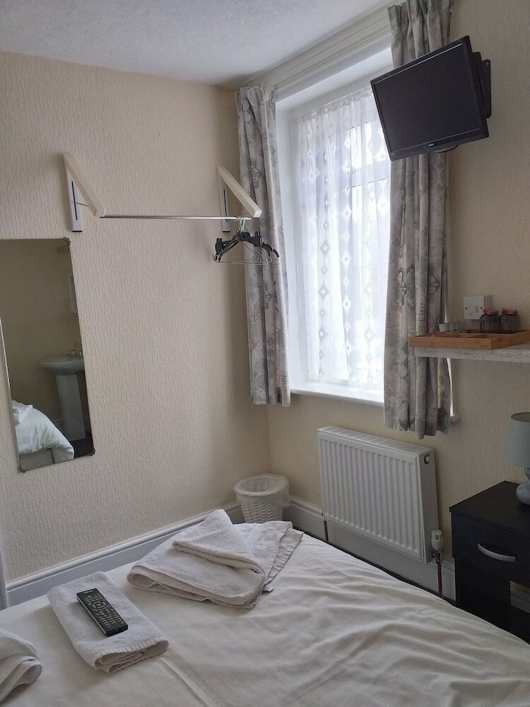 Bed & Breakfast The Clevedon Hotel