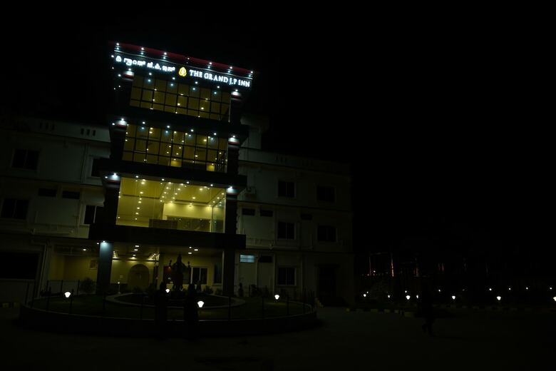 Hotel Grand Jp Inn