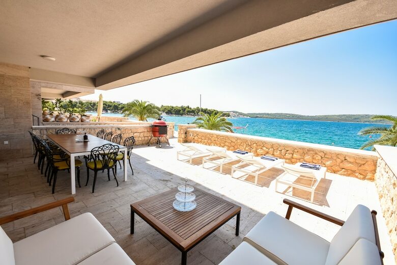 Apartamentos Livingstone Beach House