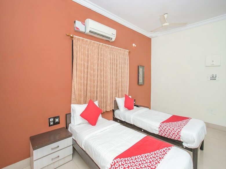 Oyo 35708 Zee Hotel