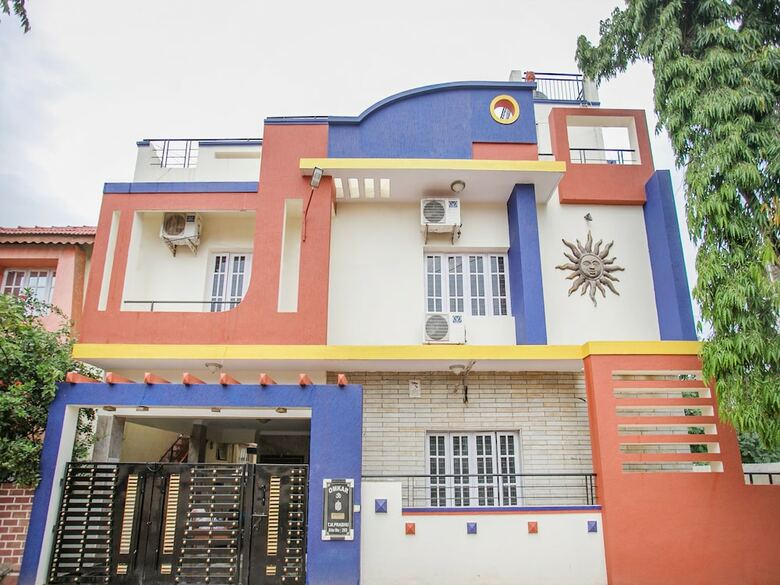 Oyo 35708 Zee Hotel