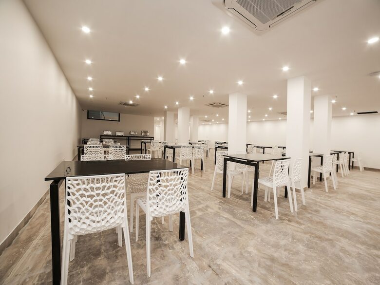 Hotel Collection O 30072 Greater Kailash
