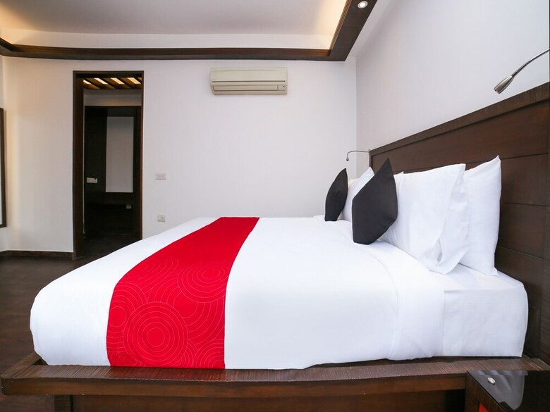 Hotel Collection O 30072 Greater Kailash