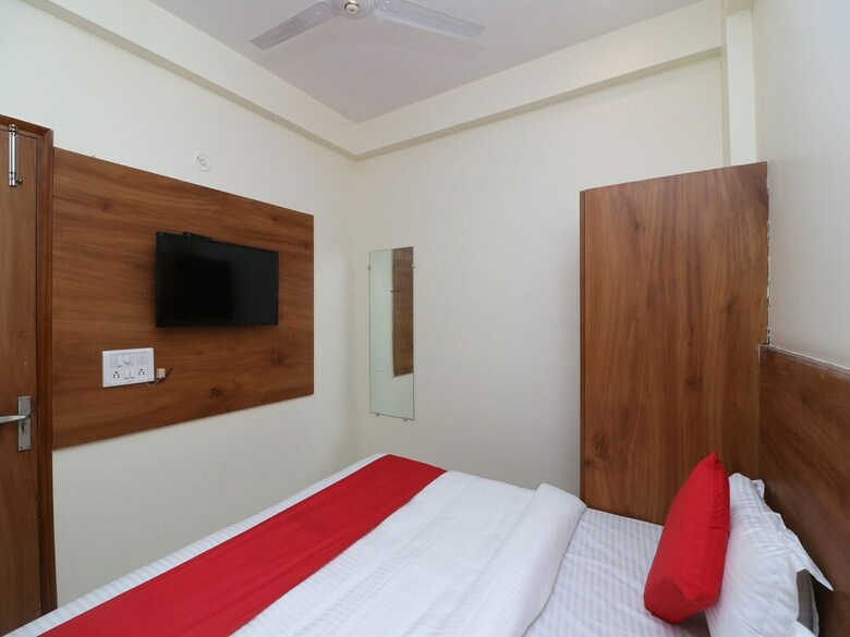 Hotel Oyo 29181 Delight Deluxe