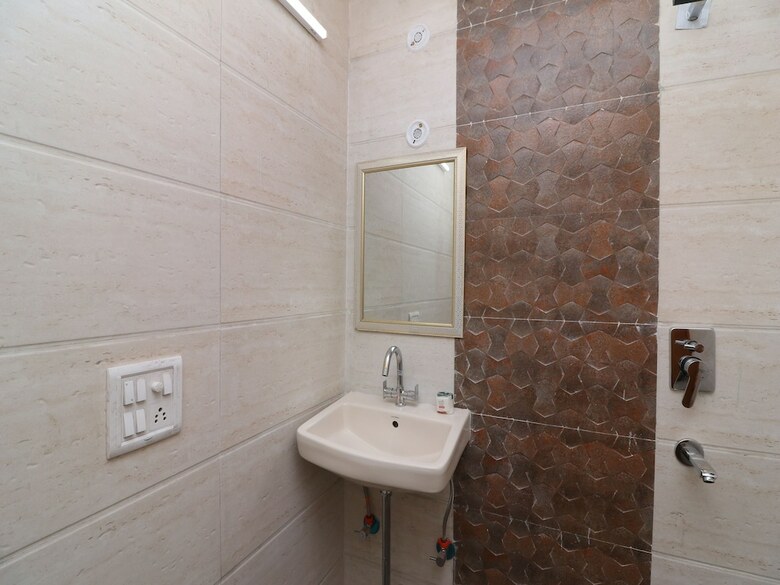 Hotel Oyo 29181 Delight Deluxe