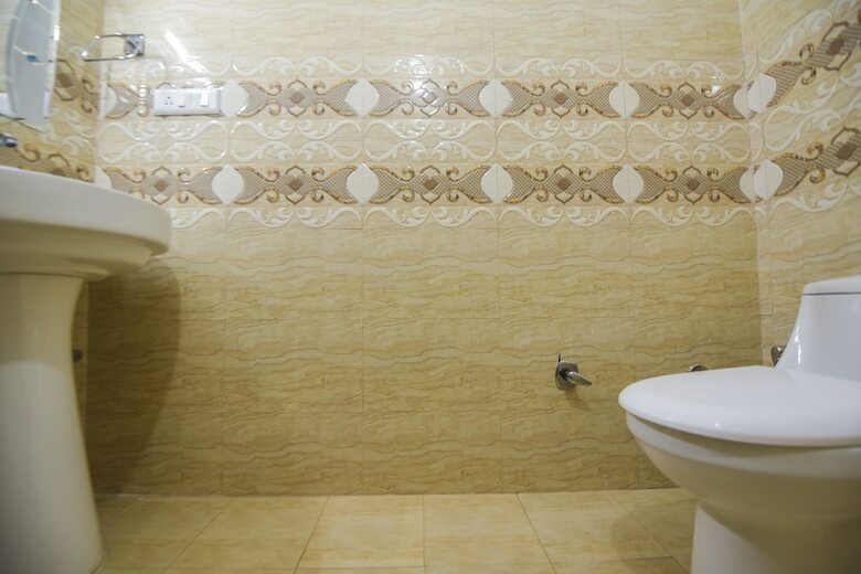 Oyo 30855 Hotel Royal Residency