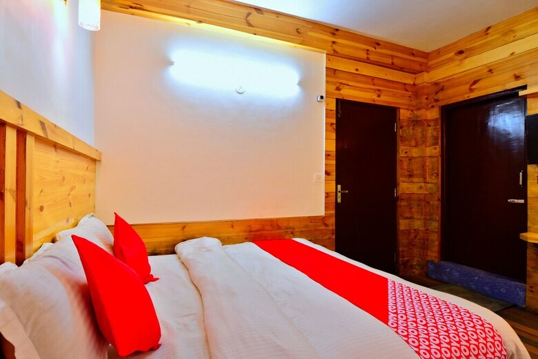 Hotel Oyo 36116 Chatanya Resort