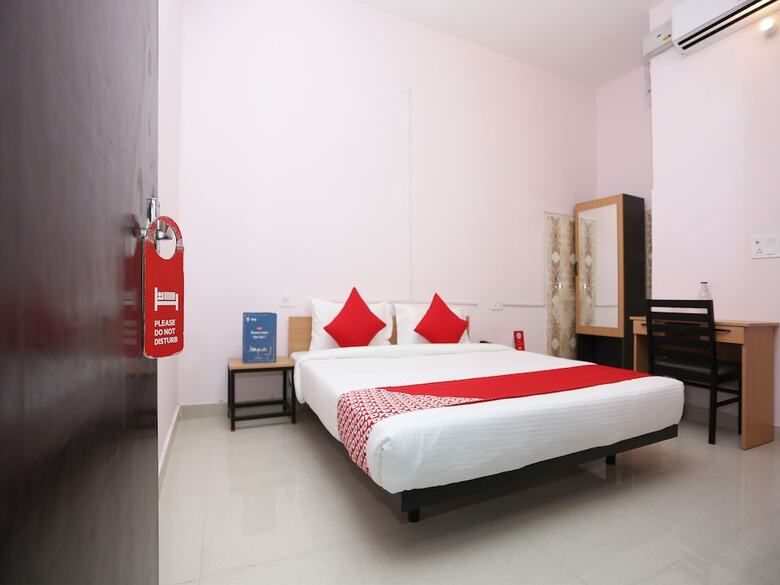 Hotel Oyo Flagship 27685 Sector 70