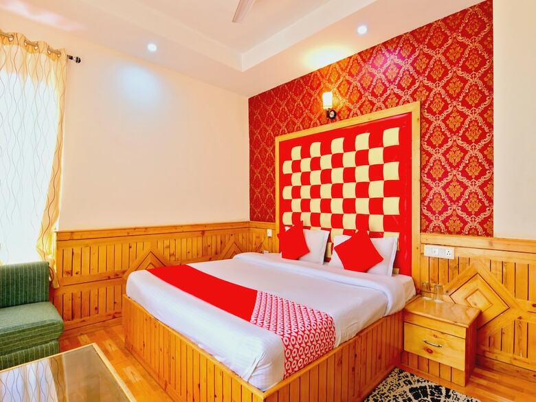 Oyo 36558 Hotel Raxit Inn