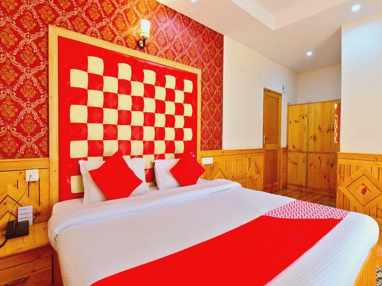 Oyo 36558 Hotel Raxit Inn