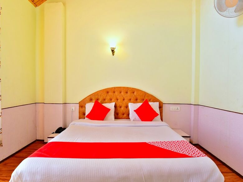 Oyo 36558 Hotel Raxit Inn