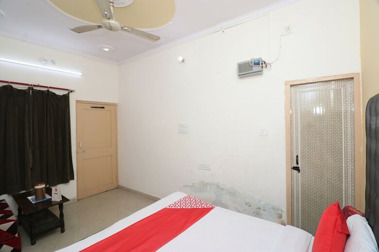 Hotel Oyo 26730 Grandstay