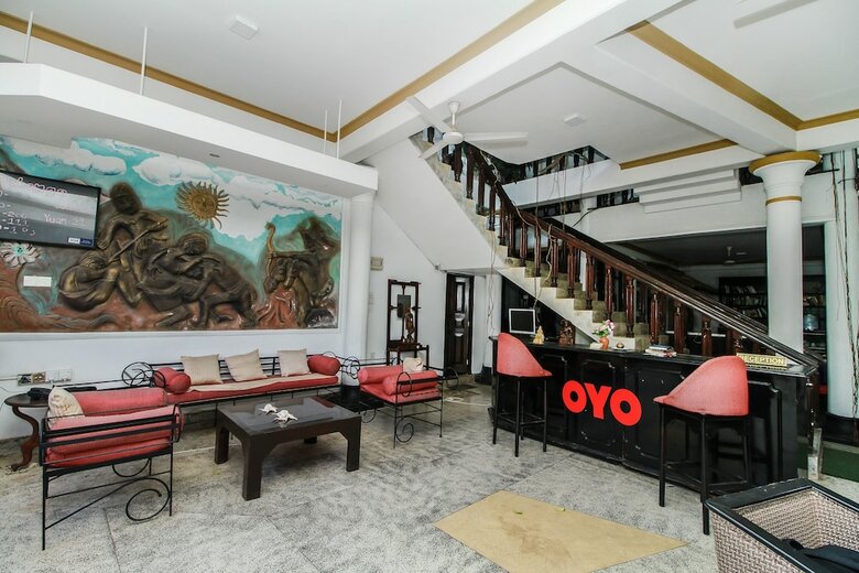 Oyo 29716 Hotel Paras