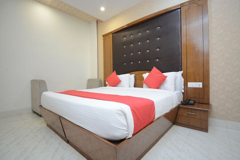 Oyo 31114 Hotel Pal Regency