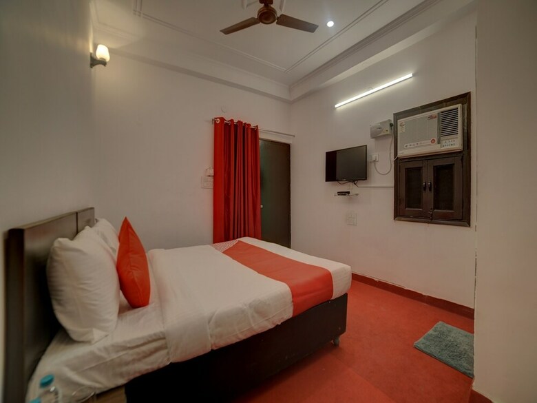 Hotel Oyo Flagship 30552 Sector 53