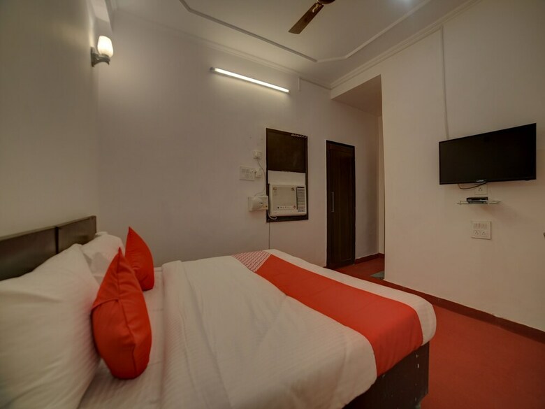 Hotel Oyo Flagship 30552 Sector 53