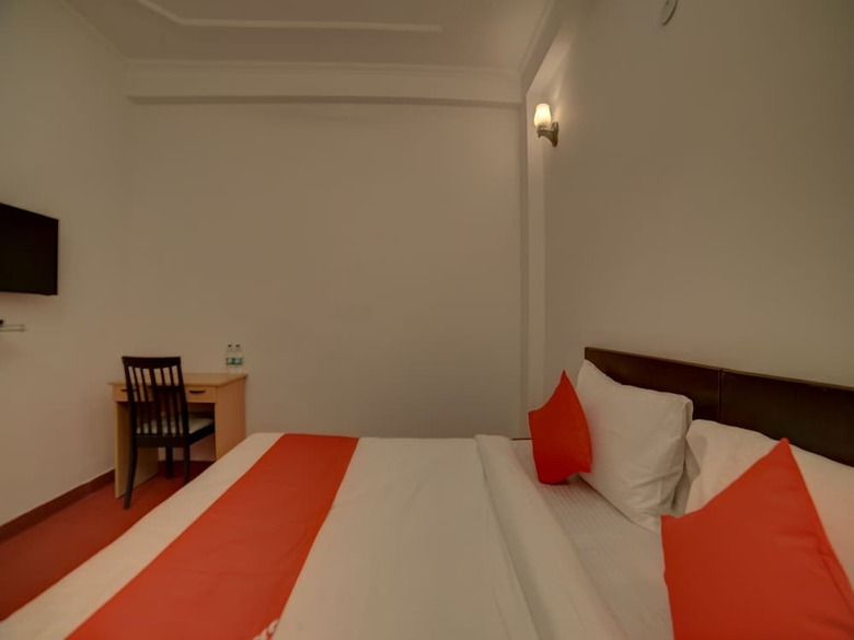 Hotel Oyo Flagship 30552 Sector 53