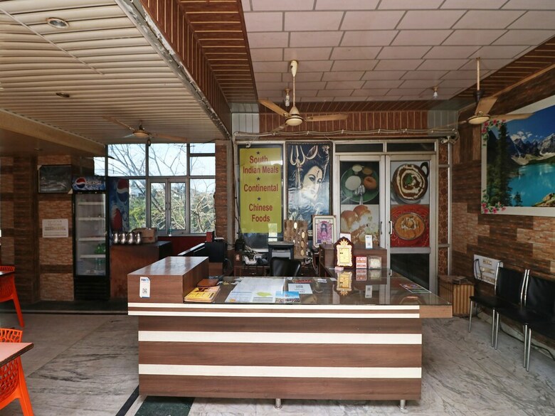 Oyo 30295 Hotel Vishwamitra
