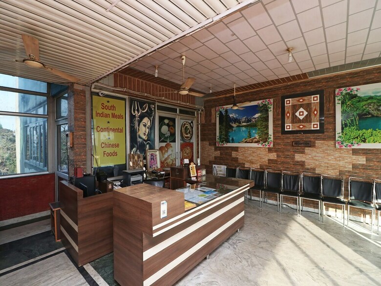 Oyo 30295 Hotel Vishwamitra