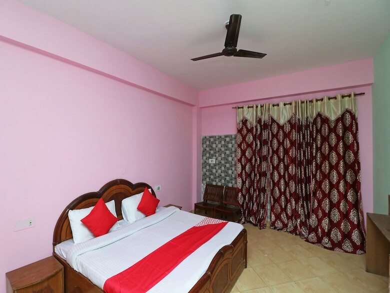 Oyo 30295 Hotel Vishwamitra
