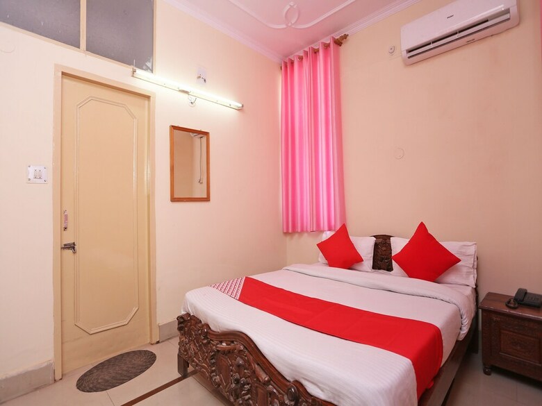 Oyo 36715 Hotel Valley Inn