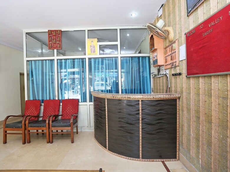 Oyo 36715 Hotel Valley Inn