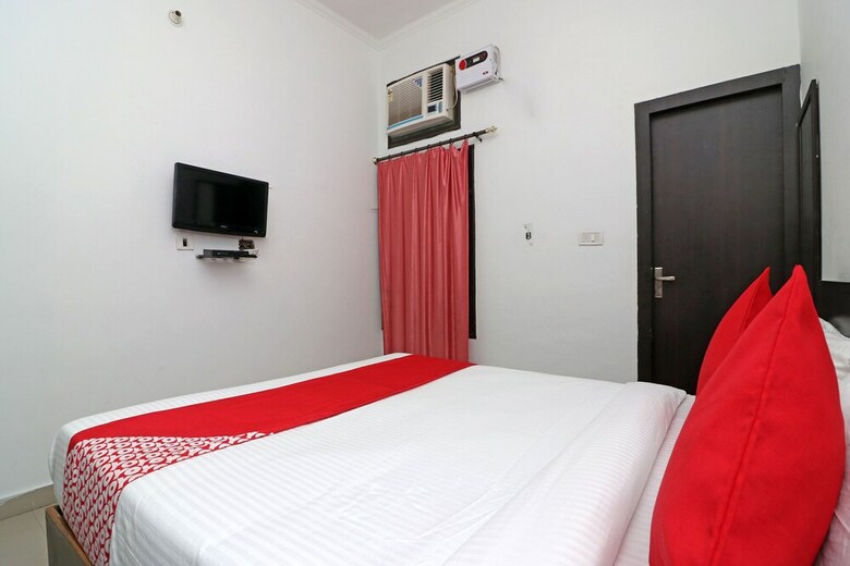 Oyo 24199 Hotel Ojus Tower
