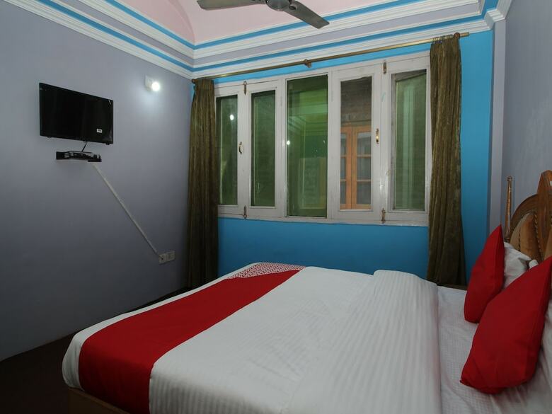 Oyo 29553 Hotel Essar