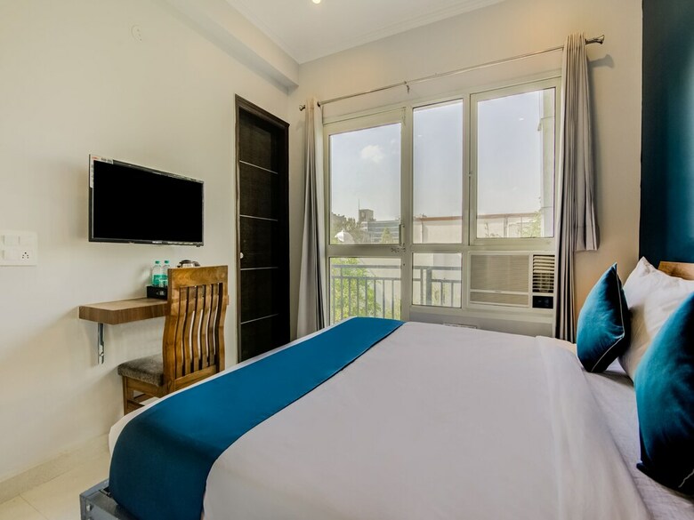 Hotel Silverkey Executive Stays 19653 Star Mall