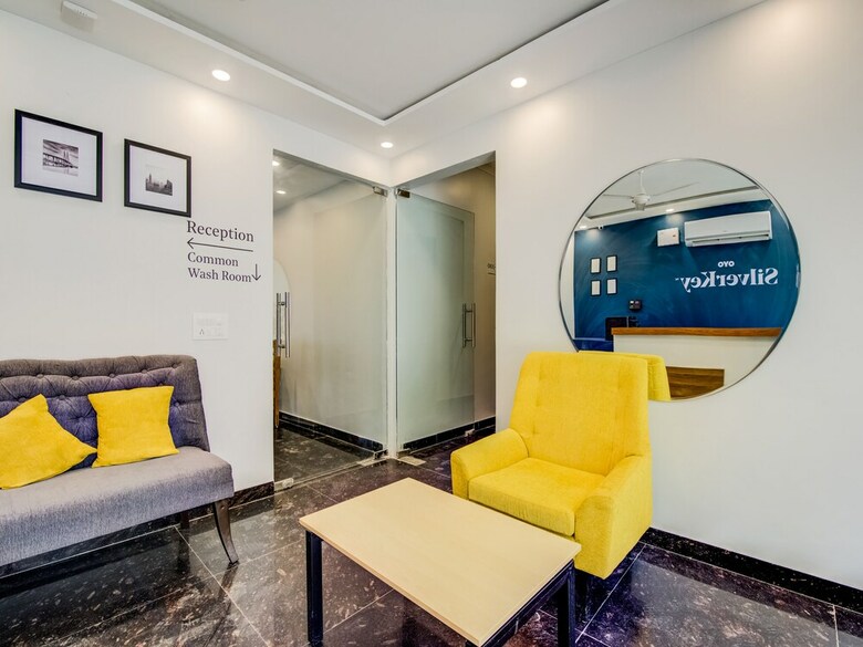 Hotel Silverkey Executive Stays 19653 Star Mall