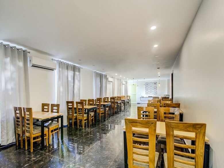 Hotel Silverkey Executive Stays 19653 Star Mall