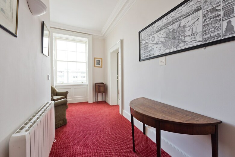 Aparthotel Henrietta Suites City Centre
