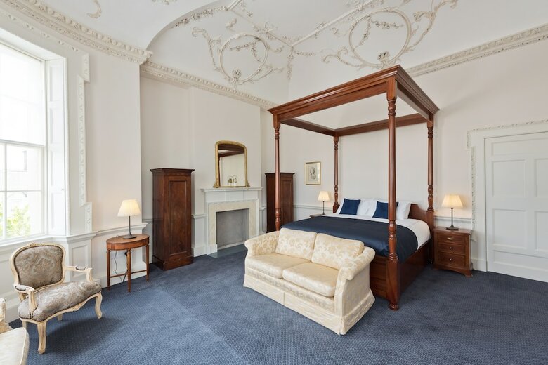 Aparthotel Henrietta Suites City Centre