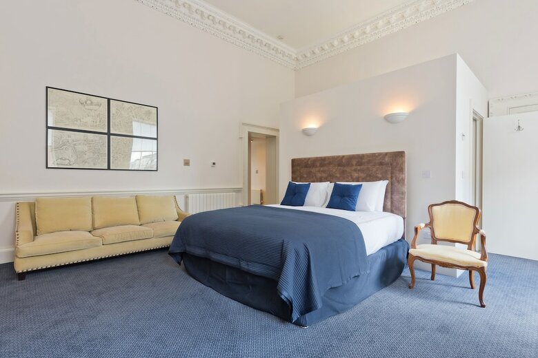 Aparthotel Henrietta Suites City Centre