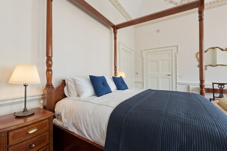 Aparthotel Henrietta Suites City Centre