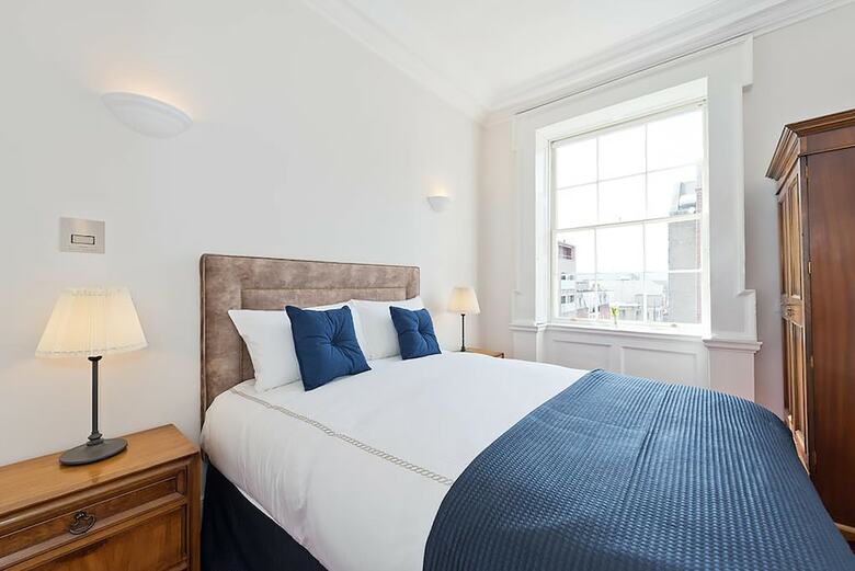 Aparthotel Henrietta Suites City Centre