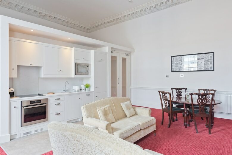 Aparthotel Henrietta Suites City Centre