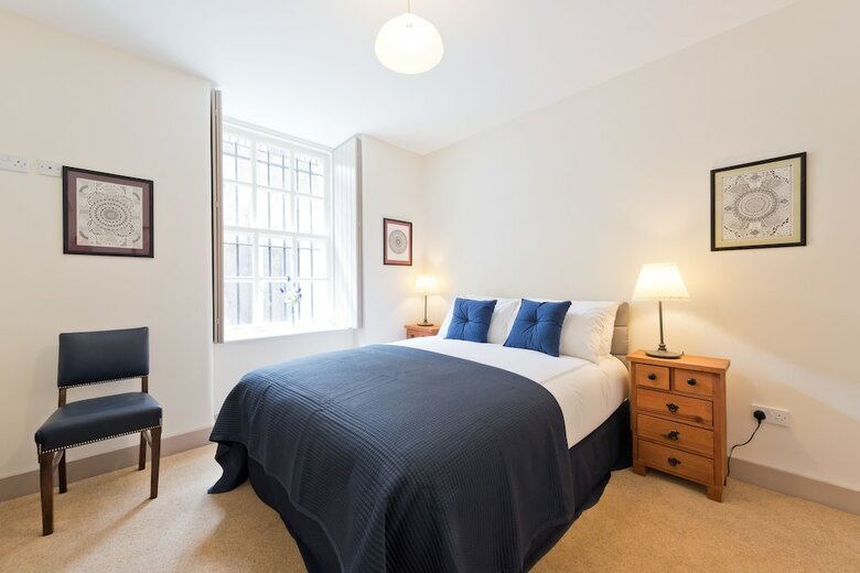 Aparthotel Henrietta Suites City Centre