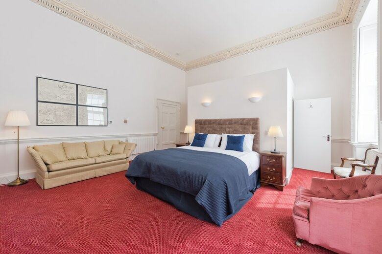 Aparthotel Henrietta Suites City Centre