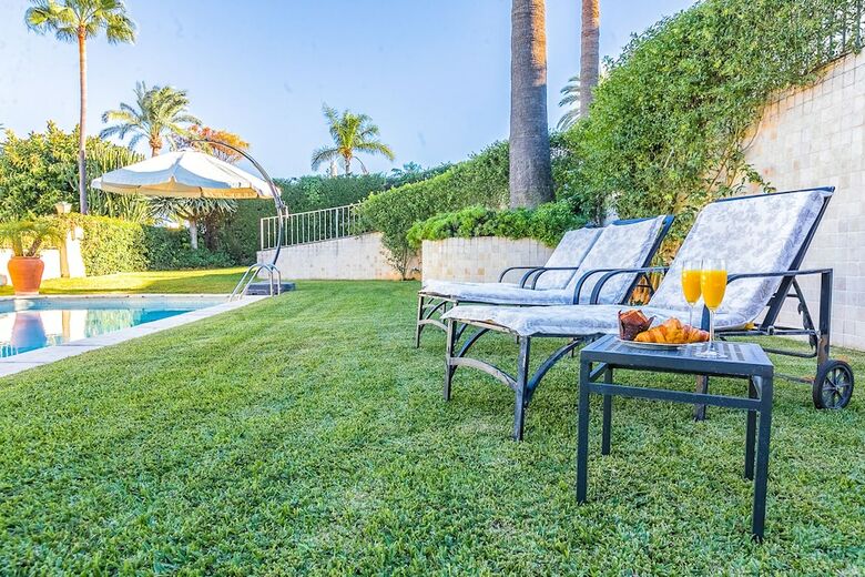 Oleholidays Villa Holy Nueva Andaluc�a