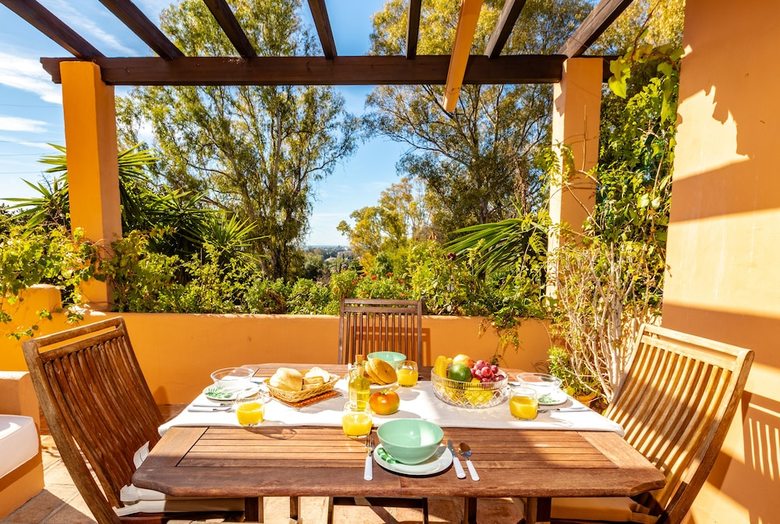 Apartamentos Oleholidays Jardines de Marbella Club