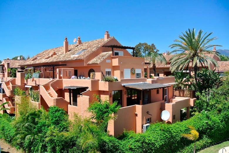 Apartamentos Oleholidays Jardines de Marbella Club