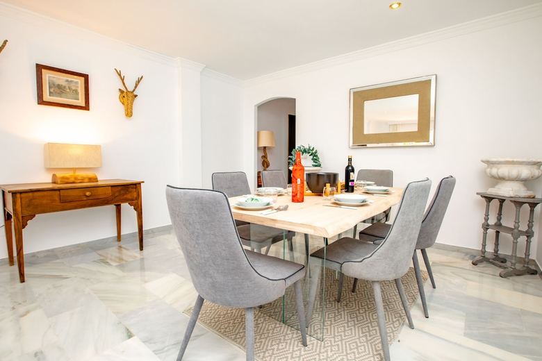 Apartamentos Oleholidays Jardines de Marbella Club