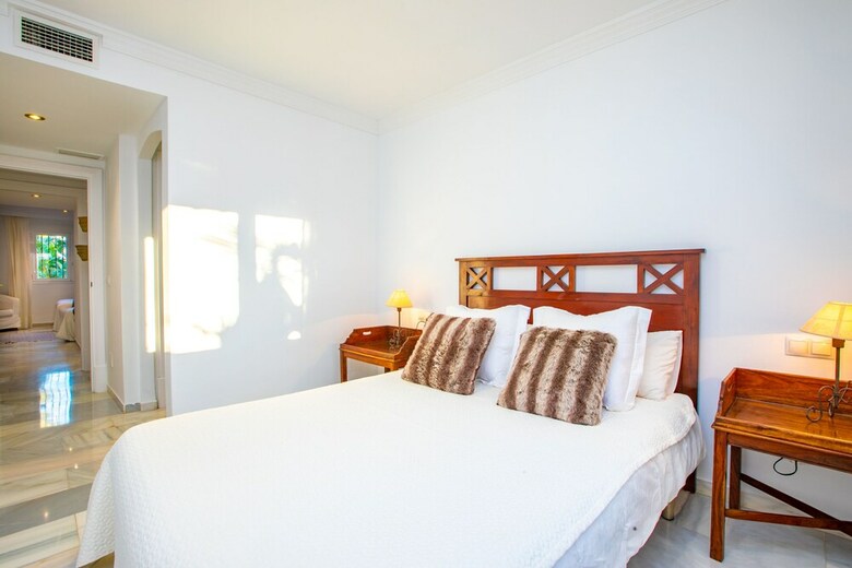 Apartamentos Oleholidays Jardines de Marbella Club